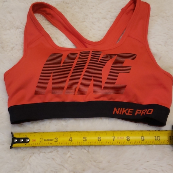 NIKE Sports Bra wirh Padding Red XS - Picture 3 of 6
